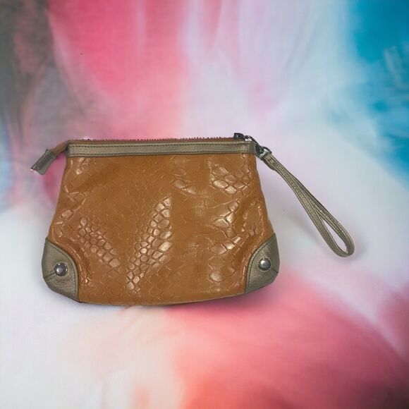 WILSON Marseille Wristlet Clutch Bag Croc Embossed Bronze Tan Padded Lining NWOT - Picture 2 of 5